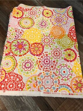 50%off w❤️ WAVERLY MEDALLION PINK FLORAL DAMASK FABRIC 76x25 100% Cotton outdoor